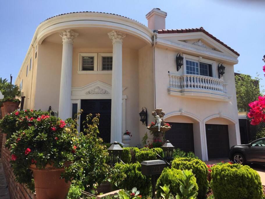 Entire Second Flr - Santa Monica Luxury Roman Villa ロサンゼルス エクステリア 写真