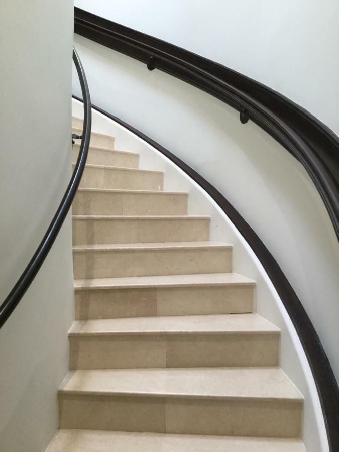 Entire Second Flr - Santa Monica Luxury Roman Villa ロサンゼルス エクステリア 写真