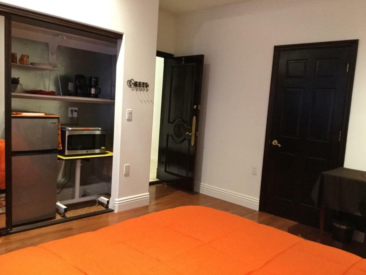 Entire Second Flr - Santa Monica Luxury Roman Villa ロサンゼルス エクステリア 写真
