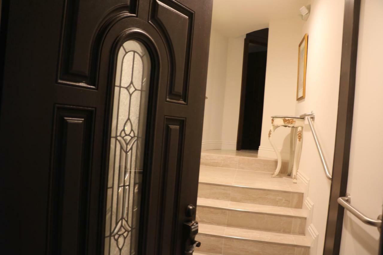 Entire Second Flr - Santa Monica Luxury Roman Villa ロサンゼルス エクステリア 写真